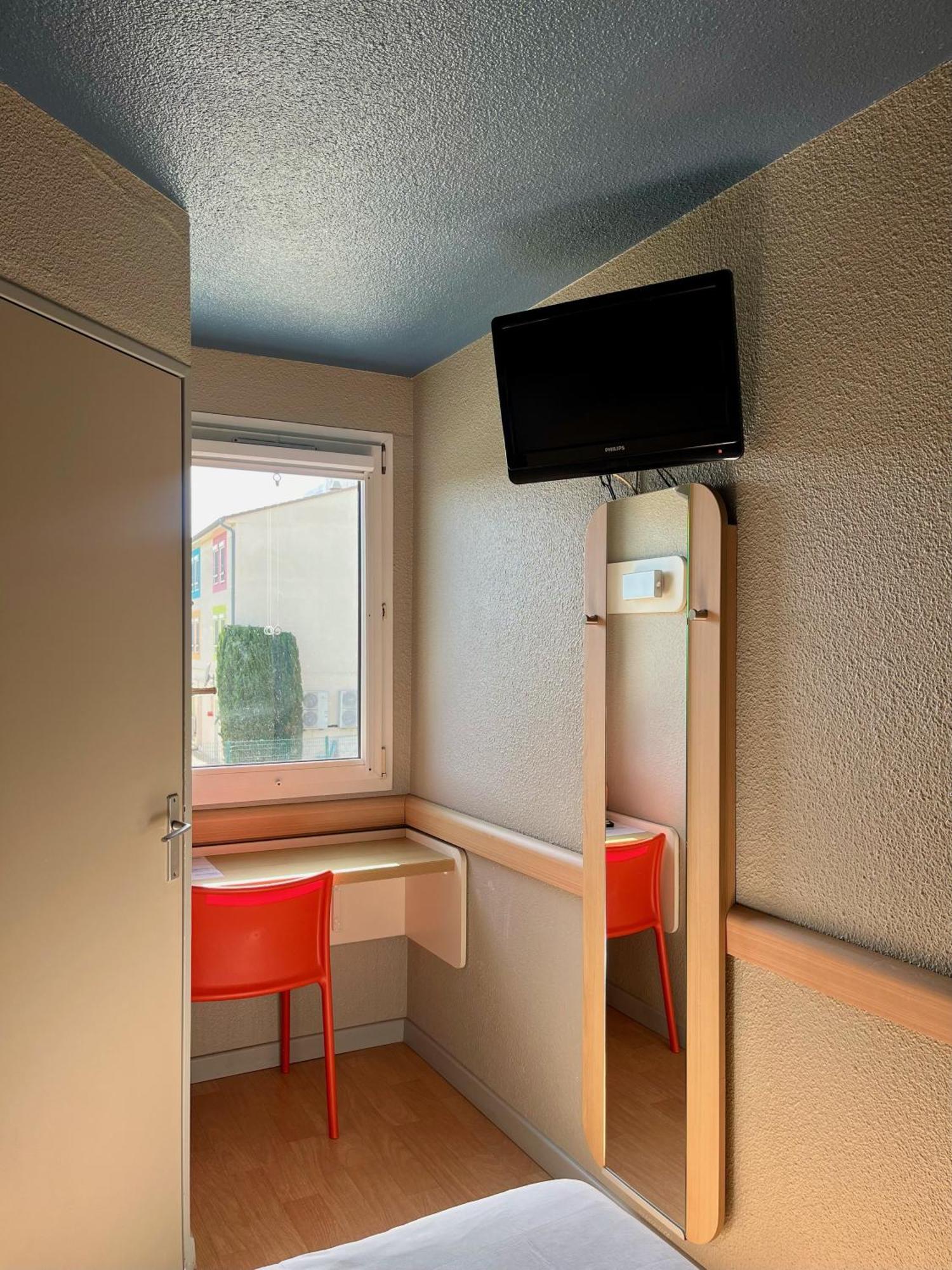 Ibis Budget Arles Sud Fourchon Exteriér fotografie